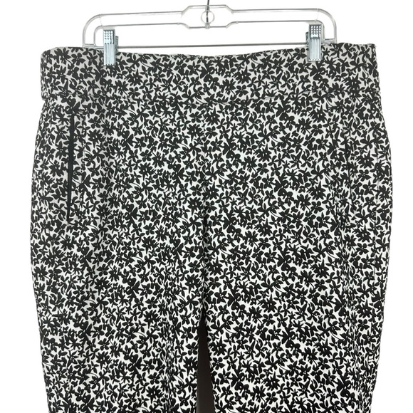 LANE BRYANT The Allie Black & White Floral Patterned Pants Plus Size 18W Trouser - Picture 3 of 16
